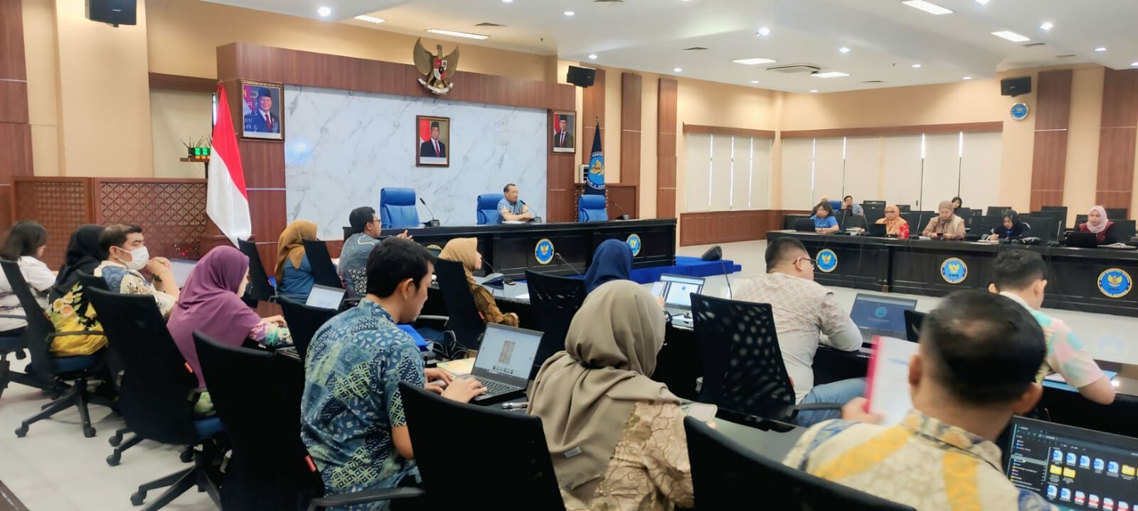 Rapat Penyusunan Draft Awal Rekomendasi Kebijakan Penanganan Kawasan Khusus Pemberdayaan Alternatif
